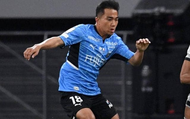 チャナティップが長渕剛の『とんぼ』を弾き語りで熱唱！「歌もギターもえがおもさいこう！」