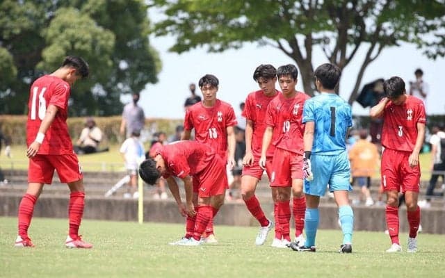 J内定&プロ注目の神村学園コンビ、初戦敗退に涙　最後の選手権へ「死に物狂いになる」