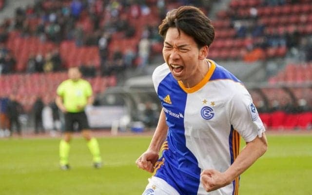 日本代表MF川辺駿が「的確な飛び出し」から「1試合2ゴール」! 「プレミアリーグ挑戦」に近づく活躍で勝利に貢献