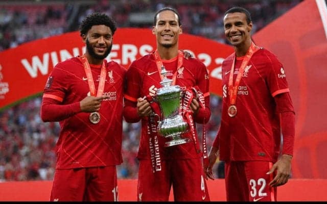ファン・ダイクがCB陣との良好な関係性語る　「どの試合でも互いにサポートし合っている」