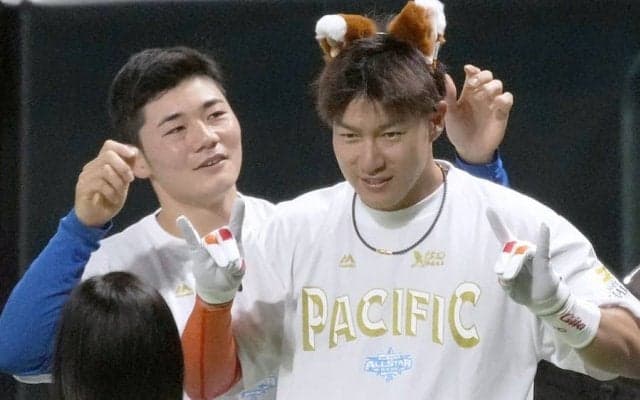 選手たちの“きつね姿”が「可愛すぎ」　耳をつけた清宮らにファン悶絶「最高」