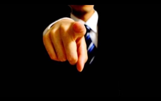 安倍元首相を揶揄で炎上　「朝日川柳」は何が問題だったのか