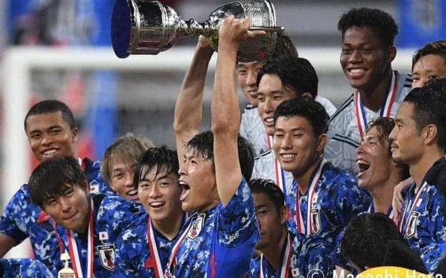 「日本の守備は当たりの質が違った」「韓国の選手はパニックになりかけていた」Jのレベル向上を実感した韓国戦【W杯へと続く日本代表「9年ぶりの優勝」の激論】(1)