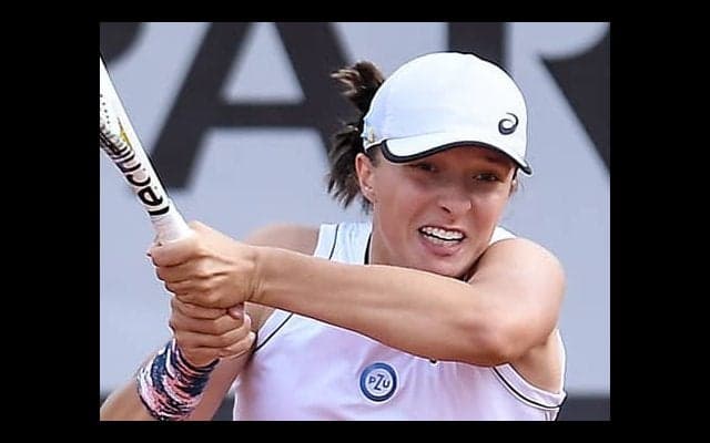 シフィオンテク 地元で8強