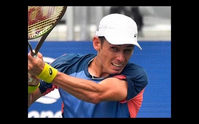  デ ミノー 逆転勝利で決勝へ 