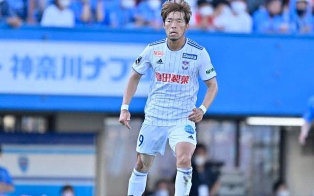 【J2「3強苦渋」】2位・新潟は4位・長崎と「上位対決ドロー」、首位・横浜FCは19位・いわてに痛恨「0－3」完敗…3強「勝点5差」コロナ禍の「J1への死闘」！(2)