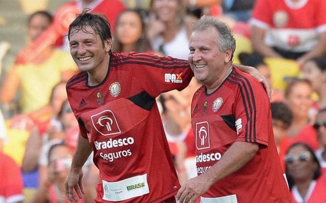 「神様と貴公子」ジーコとレオナルドの2ショットが日本のファンにも反響「胸熱な写真」