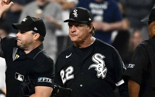 MLB最年長の77歳名将、試合中まさかの“居眠り疑惑”が米話題「休憩させてあげて」