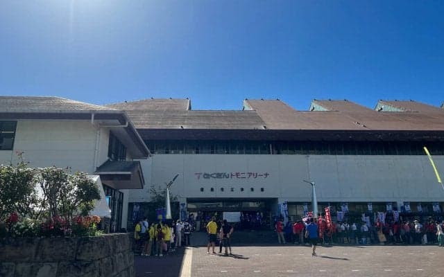 【四国インターハイ2022】金蘭会が好発進！　エース上村に頼らない多彩な攻撃で、鹿児島女にストレート勝ち