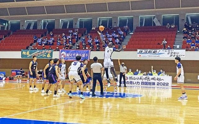 【四国インターハイ2022】前回王者・中部大第一が2年連続4強、広島皆実にプレッシャーをかけ続けて勝利