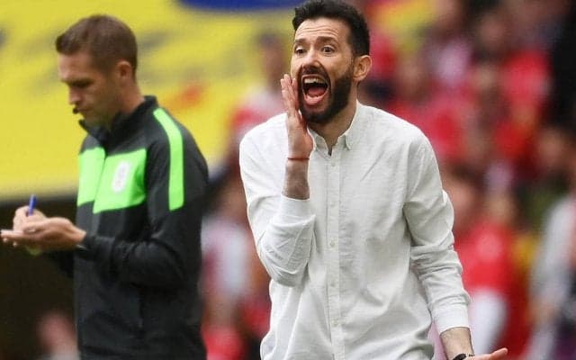 “鬼才”ビエルサの右腕として活躍したコルベラン氏がオリンピアコスの監督に就任