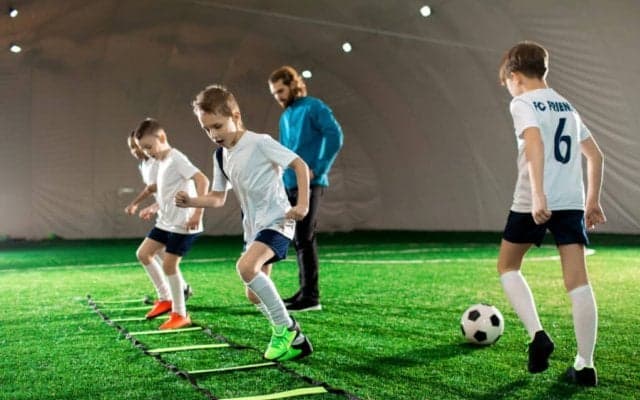 学校スポーツにAIのコーチを導入した結果、子供たちに何が起きたか？