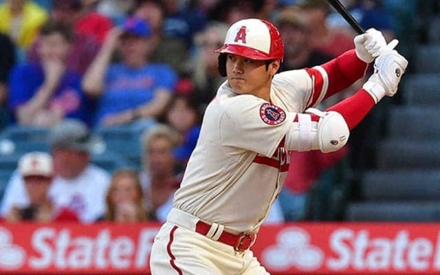 【MLB】大谷翔平、“技あり”二塁打で笑顔　名物解説も感心「野球を楽しんでますね」