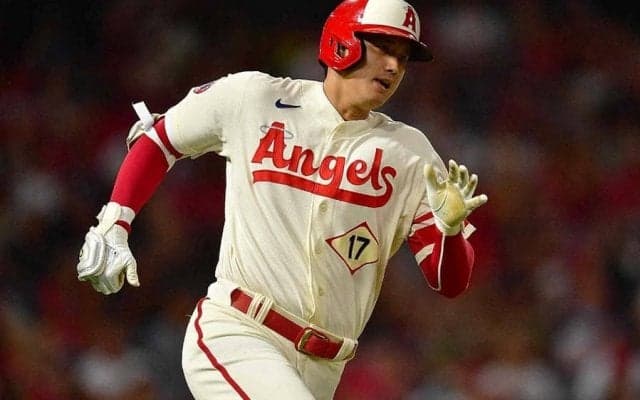 大谷翔平、笑顔が生まれた“痛烈二塁打”に反響「ニコニコ」「楽しそうで何より」
