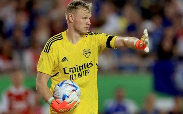 アーセナル、正守護神・ラムズデールが背番号「1」をレノから引き継ぐ「道を示してくれたことに感謝」