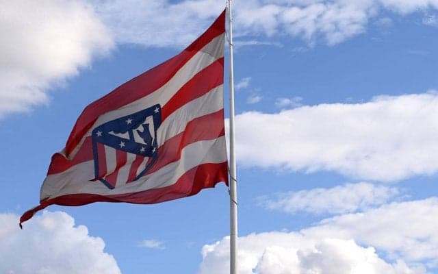 アトレティコのユニフォーム売上が衝撃の40%ダウン…「床屋のぐるぐるみたい」な赤白ストライプが受け入れられず