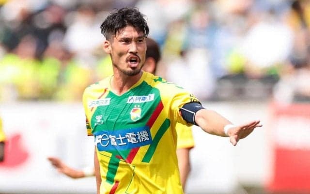 ｢私はサッカー選手です｣!! 元日本代表・鈴木大輔が今話題の｢10人ニキ｣と勘違いされているとツイッターで報告! ｢コラボ期待してます｣…SNS上での本人とのやり取り