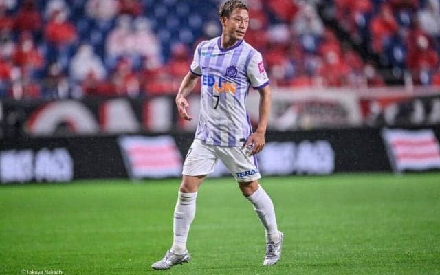 人気グラドルのJ1広島ユニを着て「エンブレムにキス動画」が「可愛い過ぎてヤバイ」と話題！ 「サンフレサポだったんですね」の声