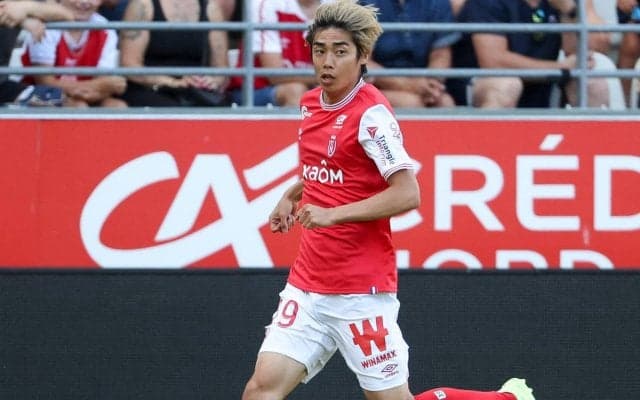 伊東純也も早速モデルに！ スタッド・ランスが開幕戦着用の3rdユニフォームを発表