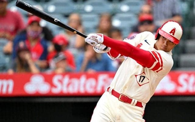 【MLB】大谷翔平の“HR後の異変”が呼んだ憶測　美人レポーター呼びかけ「パニクらないで！」