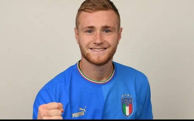 ミランがポベガと2027年まで契約延長、ケシエの後釜候補