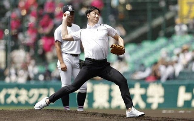 【高校野球】元日本ハム・斎藤佑樹氏が始球式　球場沸く内角直球「球児のみなさんへの敬意を込めて」