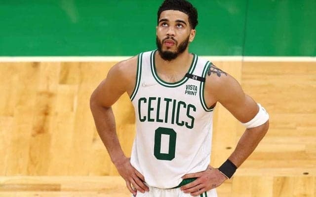 NBAスターVS4歳男児　容赦ない“無慈悲ブロック”に米仰天「息子の最後の顔（笑）」