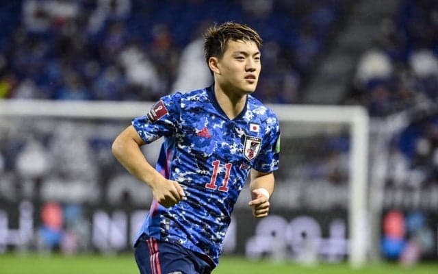 堂安が「未だに怒りさえ覚える」と告白した「写真」を公開！ あれから1年…悔しさ晴れぬ“白黒世界の東京の一夜”