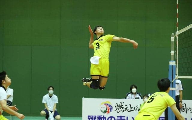 【四国インターハイ2022】東福岡が決勝へ！　エース#3舛本の攻撃を封じた東福岡が鎮西に逆転勝ち