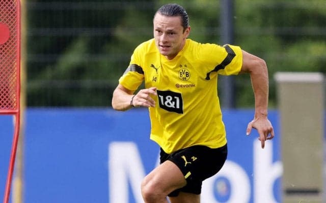 元恋人へのDV疑惑で刑事告訴されたシュルツ、ブラピと噂になったモデルと現在交際中