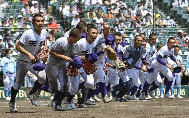 【高校野球】天理が生駒からのエールを力に勝利　奈良決勝ではコロナ禍に配慮し“歓喜の輪”作らず