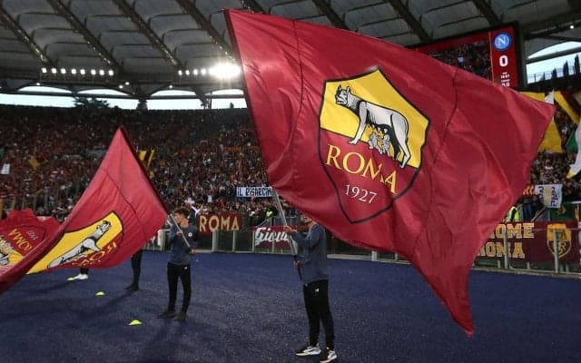 シャツに3匹の“狼”の顔が隠されたローマのアウェイユニが発表！「薄すぎて見えない」の声も