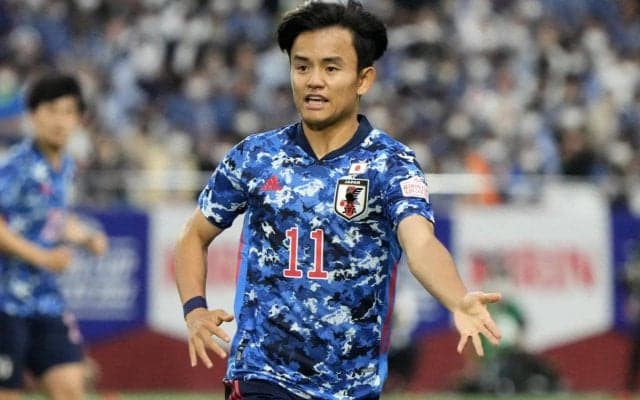 「めっちゃ浮いてる」久保建英の躍動感あふれるジャンプにファンも驚き「ジャンプ力すごい」