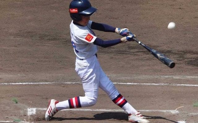 秘めた「馬鹿力」で柵越え弾　多賀少年野球クラブ強打の“8番打者”が叶えた夢