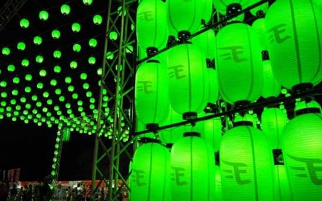 人気グルメやイベントを堪能　楽天生命パークの「夏スタ！ろっけんまつり」を体験