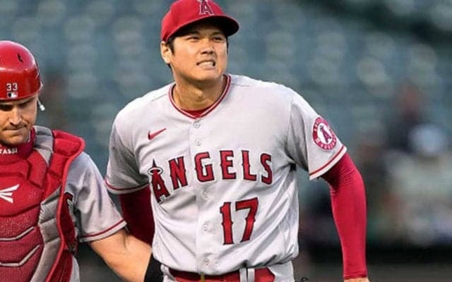 【MLB】「頼むから無事であって」　苦悶の大谷翔平に一時騒然、164キロ打球が左足を直撃