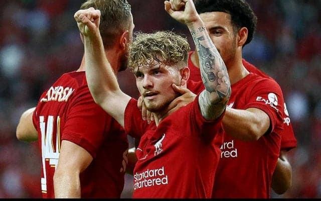 リバプール、19歳エリオットと新契約締結！　「ここほど良い場所はこの世にない」