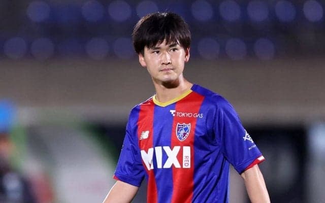 【J2第31節プレビュー「3強2差」】「命運を分ける」移籍動向！「J1昇格へ抜かりナシ」首位・横浜FCはブラジル人含め3人のFWを獲得、「久保建英と共闘」元U－17W杯戦士は6位・熊本へ、琉球に親加入のガーナ人FWは早くも「驚異」を見せつけた!!(2)