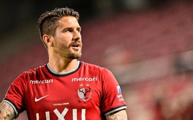 Jリーグが決めた最高の「サッカー動画」発表！ 鹿島・ブラジル人FWの「多角度オーバーヘッドゴール」が最高評価を得る！