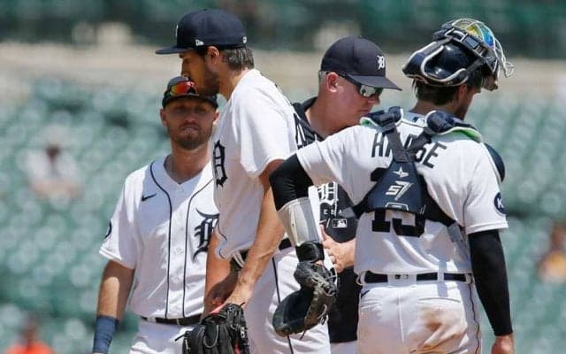 【MLB】試合中に「解雇しろ」…ファン不満爆発でGM解任　スター売却も「失敗に終わった」