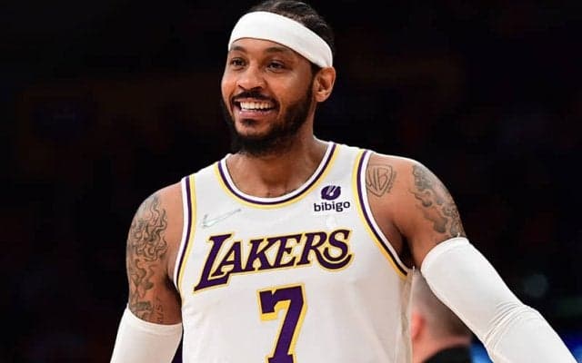 地元ニューヨークを訪れたカーメロ…ファンと1on1を楽しむ様子がSNSで公開