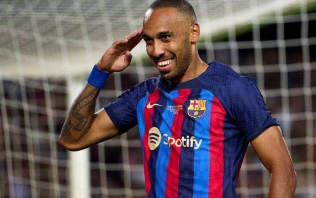 移籍噂のオーバメヤンがチェルシー行きを拒否…バルサでのポジション争いを望む