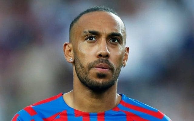 「トッテナム? レアル・マドリード?」バルセロナFWオーバメヤンが「意地悪な一問一答」に答える! ラジオでのやり取りに「答えづらすぎるやろ笑」とファンも突っ込む