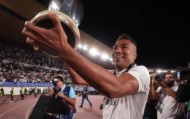 ユナイテッドはカゼミロに5年契約を提示…1370億円の契約解除条項を設定もレアルは本人の意思を尊重か