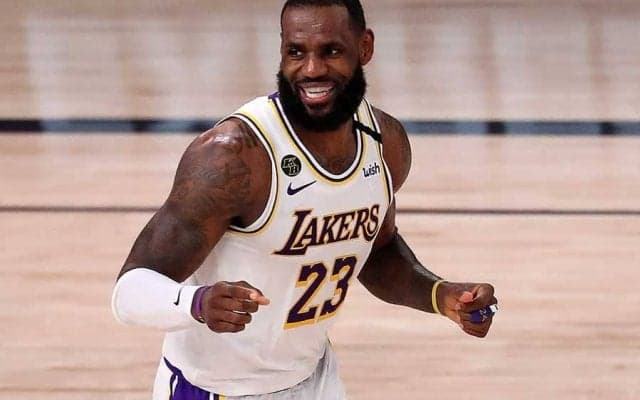 レブロンの17歳長男、父彷彿の“超絶ブロック”が話題「このまま成長すればNBAに」