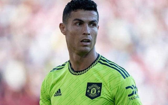 C.ロナウド、「今より慎ましかった」時代の愛車に海外注目「普通の車を運転してた」