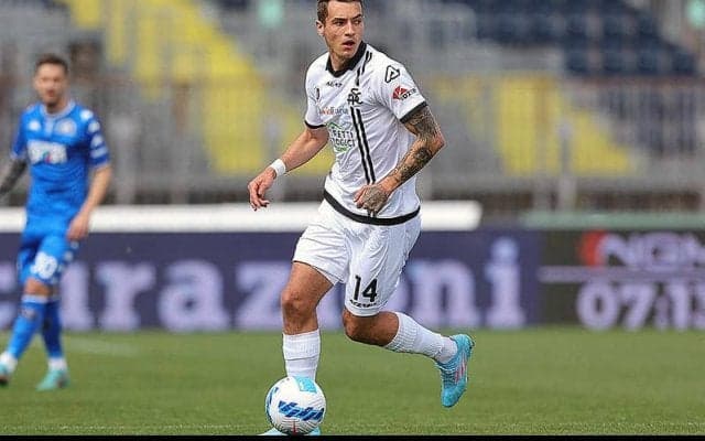 ローマがスペツィアDFキヴィオルに関心か？　モウも高評価の多才な左利き