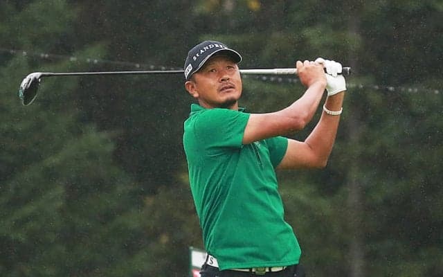 【セガサミーカップ2022】岩田寛が単独首位浮上　ツアー4勝目を狙うベテランを若手が追う展開に