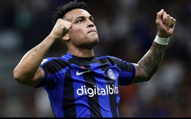 ラウタロ弾など3発のインテルがスペツィアを一蹴で連勝スタート《セリエA》