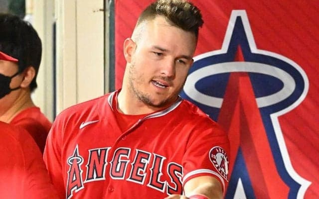 【MLB】トラウトのジャンピング好守は「どうやって捕った？」　全快に美人レポーターも安堵